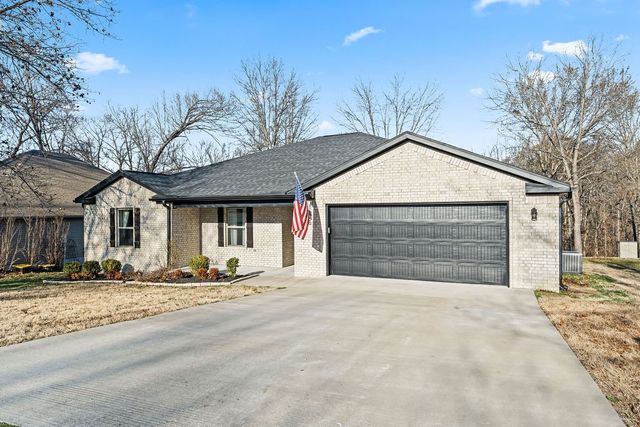 8 Charing Drive, Bella Vista, AR 72714