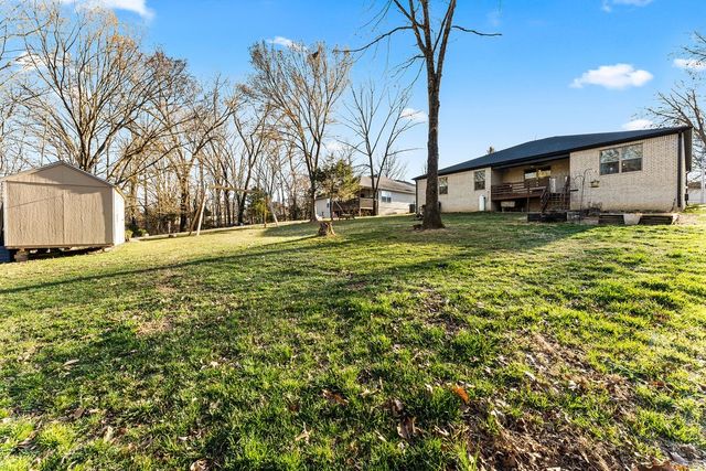 8 Charing Drive, Bella Vista, AR 72714