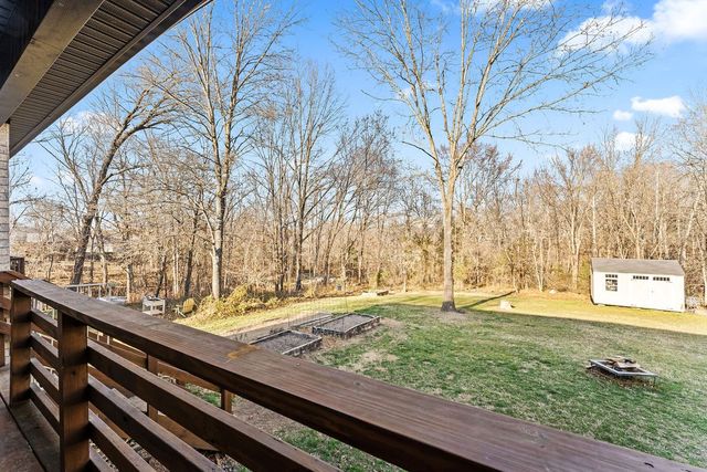 8 Charing Drive, Bella Vista, AR 72714