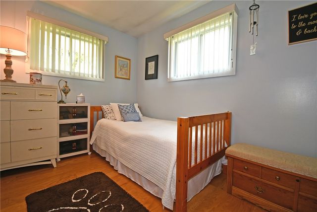 21 Robin Rd, Robinson Twp, PA 15136