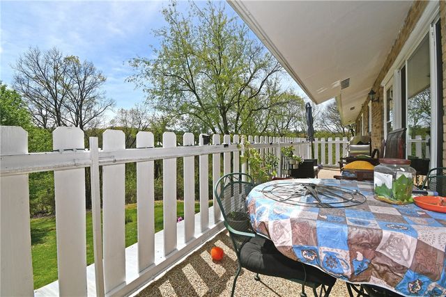 21 Robin Rd, Robinson Twp, PA 15136
