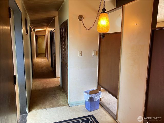 122 McKinley Street, Burlington, WA 98233