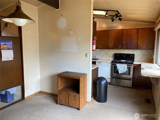 122 McKinley Street, Burlington, WA 98233