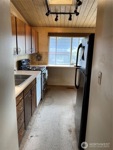 122 McKinley Street, Burlington, WA 98233
