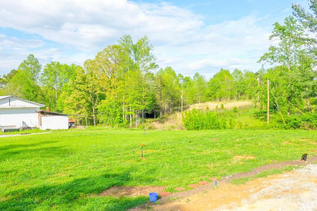 6989 W Laurel Road, London, KY 40741