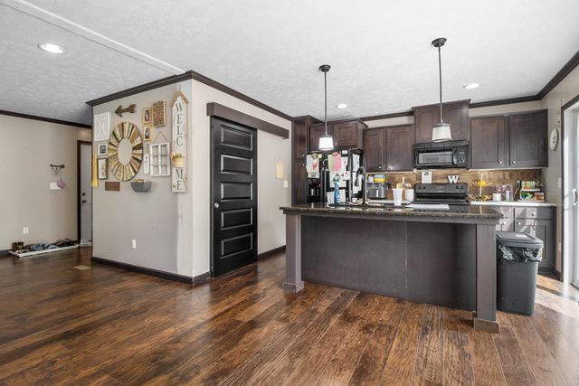 6989 W Laurel Road, London, KY 40741