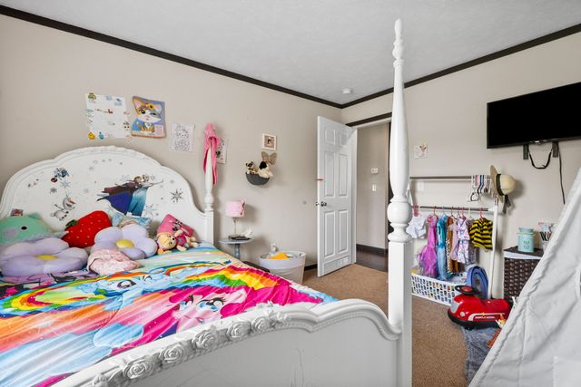 6989 W Laurel Road, London, KY 40741