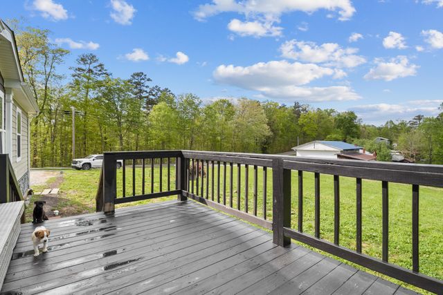 6989 W Laurel Road, London, KY 40741