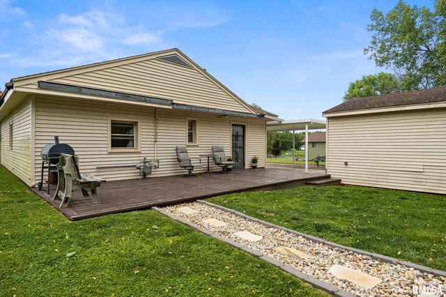 2133 N ELLORY Road, Peoria, IL 61604