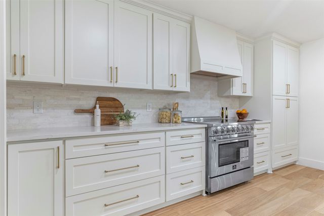 16106 Salado Drive, Dallas, TX 75248