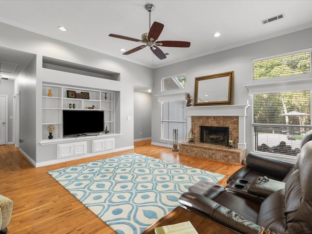 701 Pearl Cove, Oak Point, TX 75068