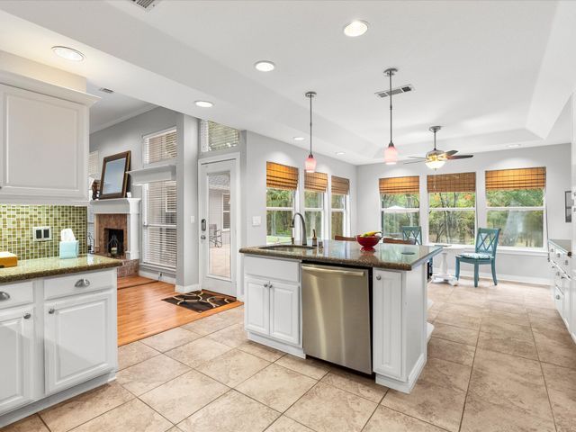 701 Pearl Cove, Oak Point, TX 75068