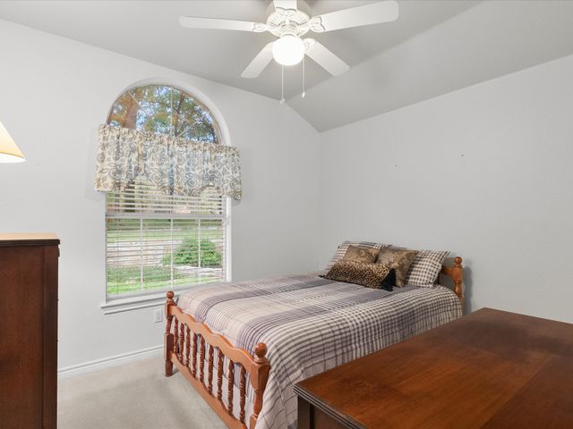 701 Pearl Cove, Oak Point, TX 75068
