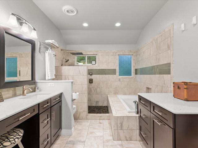 701 Pearl Cove, Oak Point, TX 75068
