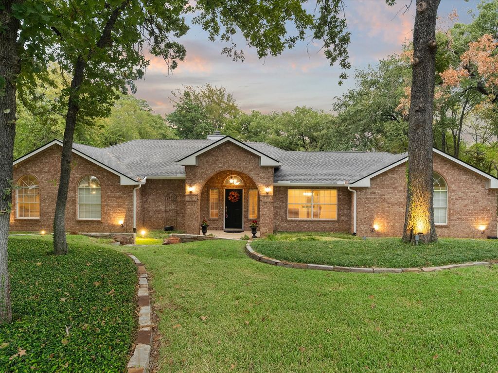 701 Pearl Cove, Oak Point, TX 75068 — exterior