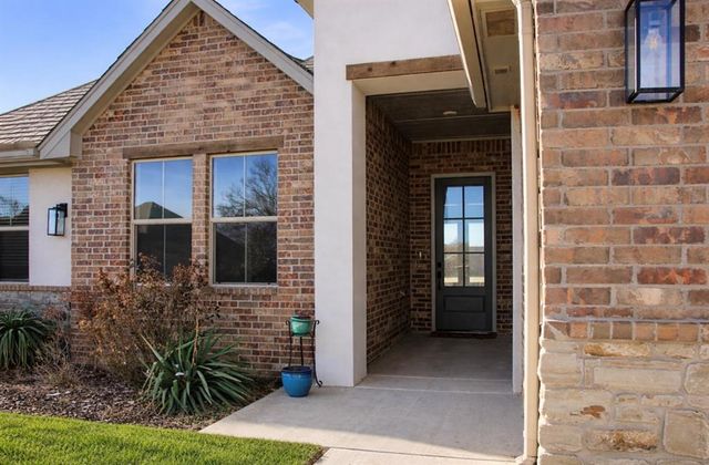 19909 Thornhaven Drive, Edmond, OK 73012