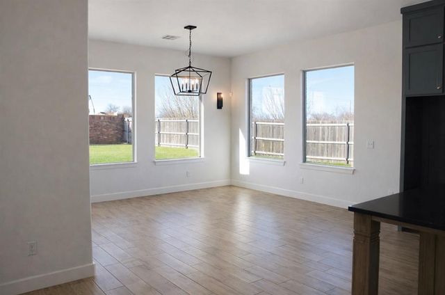 19909 Thornhaven Drive, Edmond, OK 73012