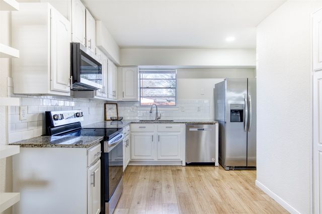 121 Sunflower Drive, Garland, TX 75041