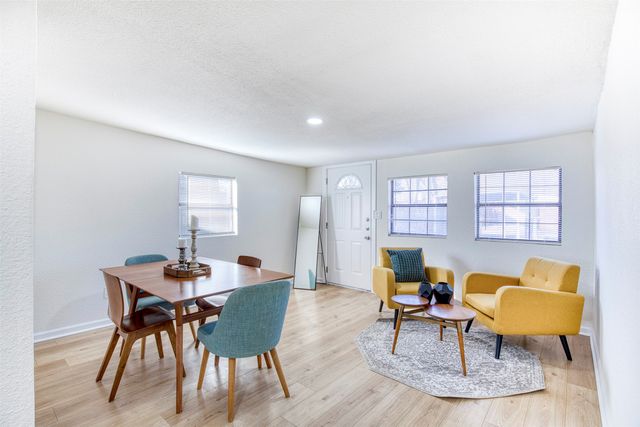 121 Sunflower Drive, Garland, TX 75041