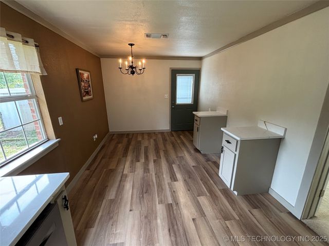 108 W Bryan Avenue, Calera, OK 74730