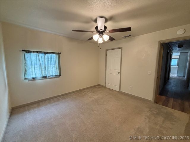 108 W Bryan Avenue, Calera, OK 74730