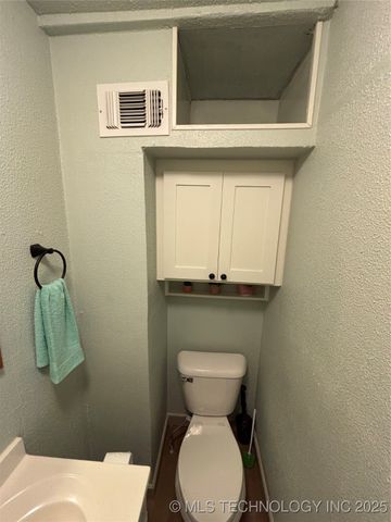 108 W Bryan Avenue, Calera, OK 74730