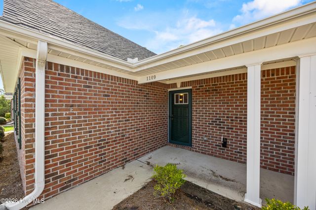 1109 Bridgeport Way, Leland, NC 28451