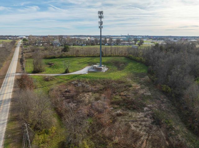 1099 N Farmers Branch Road, Ozark, MO 65721