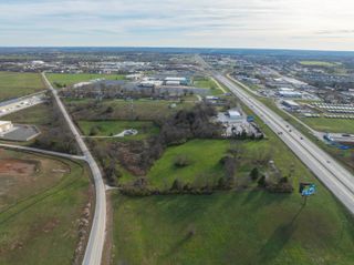 1099 N Farmers Branch Road, Ozark, MO 65721