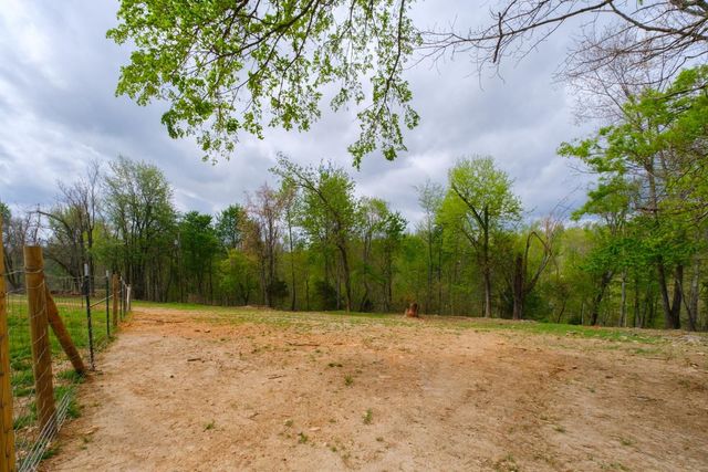 1489 Mount Herman Rd, Shelbyville, TN 37160