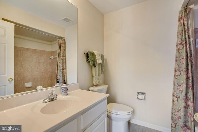 18488 LANIER ISLAND SQ, Leesburg, VA 20176
