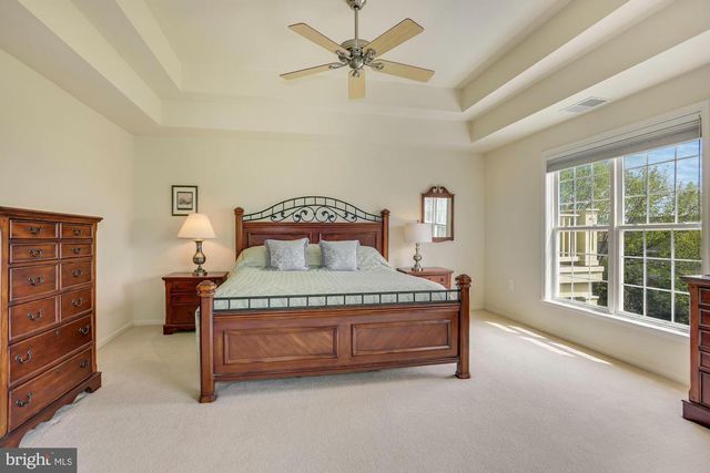 18488 LANIER ISLAND SQ, Leesburg, VA 20176