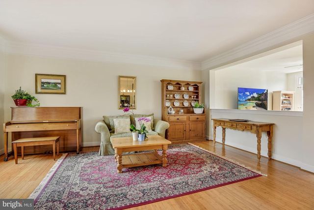18488 LANIER ISLAND SQ, Leesburg, VA 20176