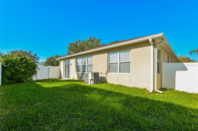 5061 GANDROSS LANE, Mount Dora, FL 32757