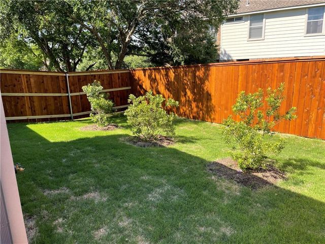 624 Parkline DR, Georgetown, TX 78626