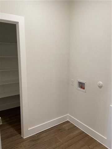 624 Parkline DR, Georgetown, TX 78626
