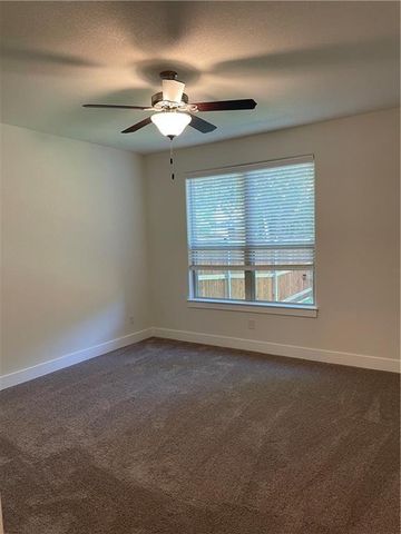 624 Parkline DR, Georgetown, TX 78626