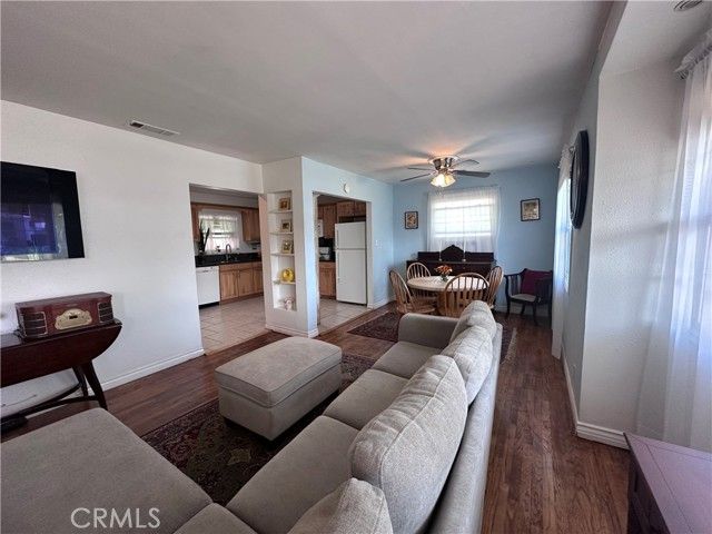 333 White, Upland, CA 91786