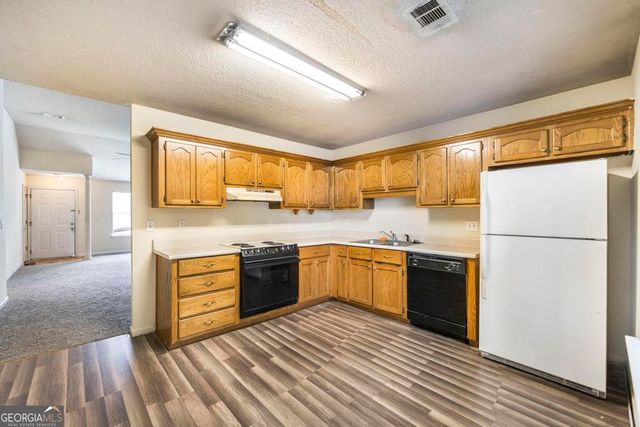 83 Hamilton Woods Drive, Warner Robins, GA 31088