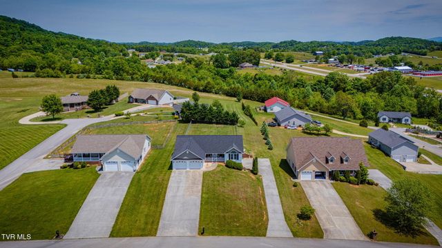140 Willow Ridge Drive, Chuckey, TN 37641