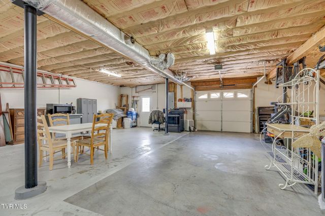 140 Willow Ridge Drive, Chuckey, TN 37641