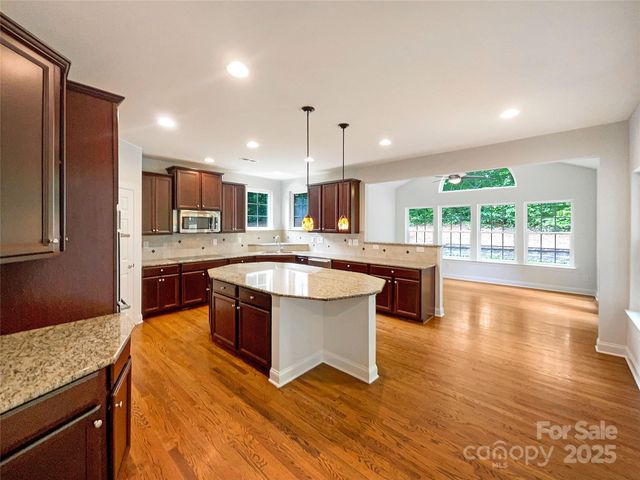 3904 Hounslow Lane, Harrisburg, NC 28075