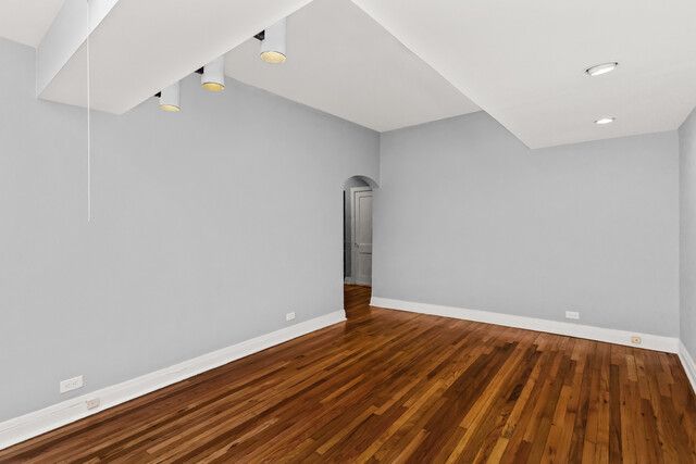 3648 N Pine Grove Avenue G, Chicago, IL 60613