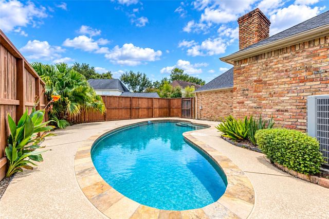 15739 Fleetwood Oaks Drive, Houston, TX 77079