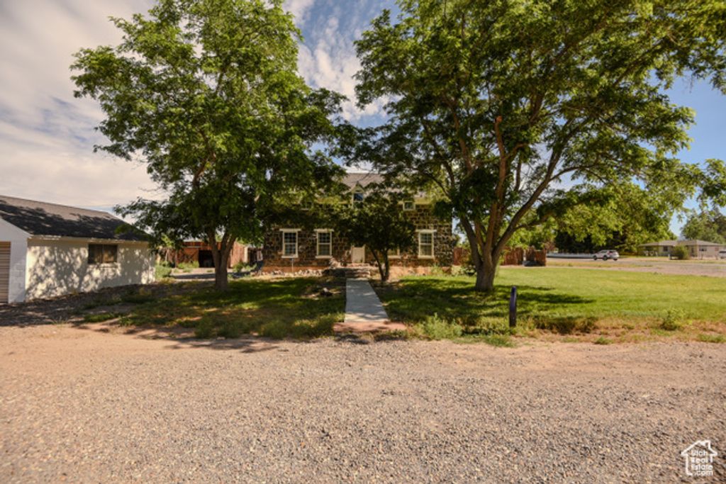 210 W 400 N, Beaver, UT 84713