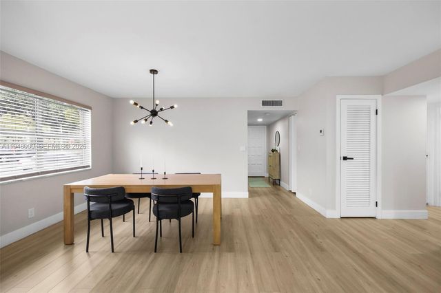 6100 S Falls Cir Dr 101, Lauderhill, FL 33319