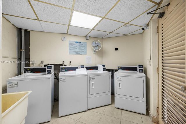 6100 S Falls Cir Dr 101, Lauderhill, FL 33319