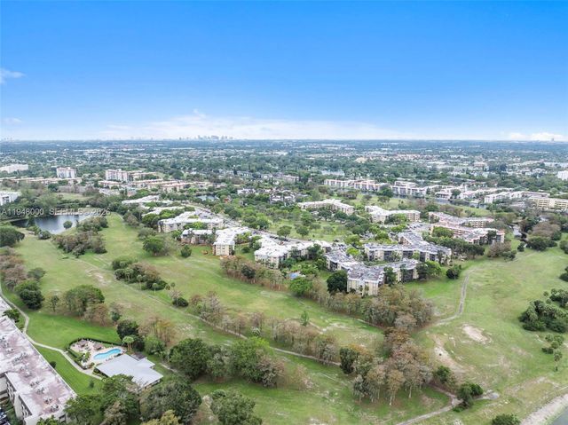 6100 S Falls Cir Dr 101, Lauderhill, FL 33319