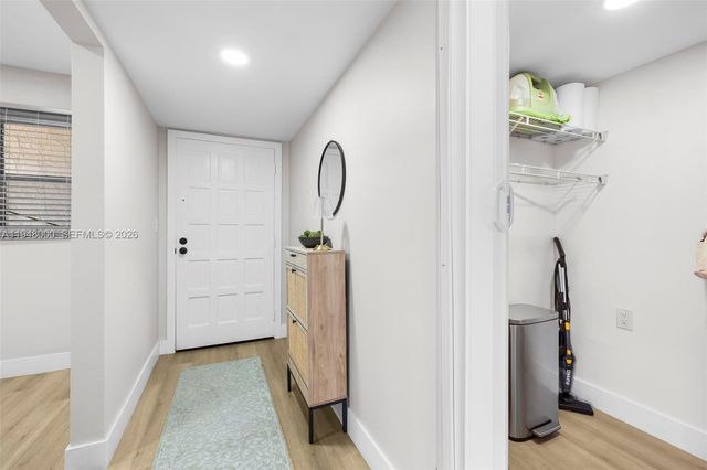 6100 S Falls Cir Dr 101, Lauderhill, FL 33319