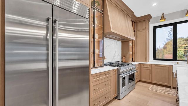 525 Maple STREET, Lake Geneva, WI 53147